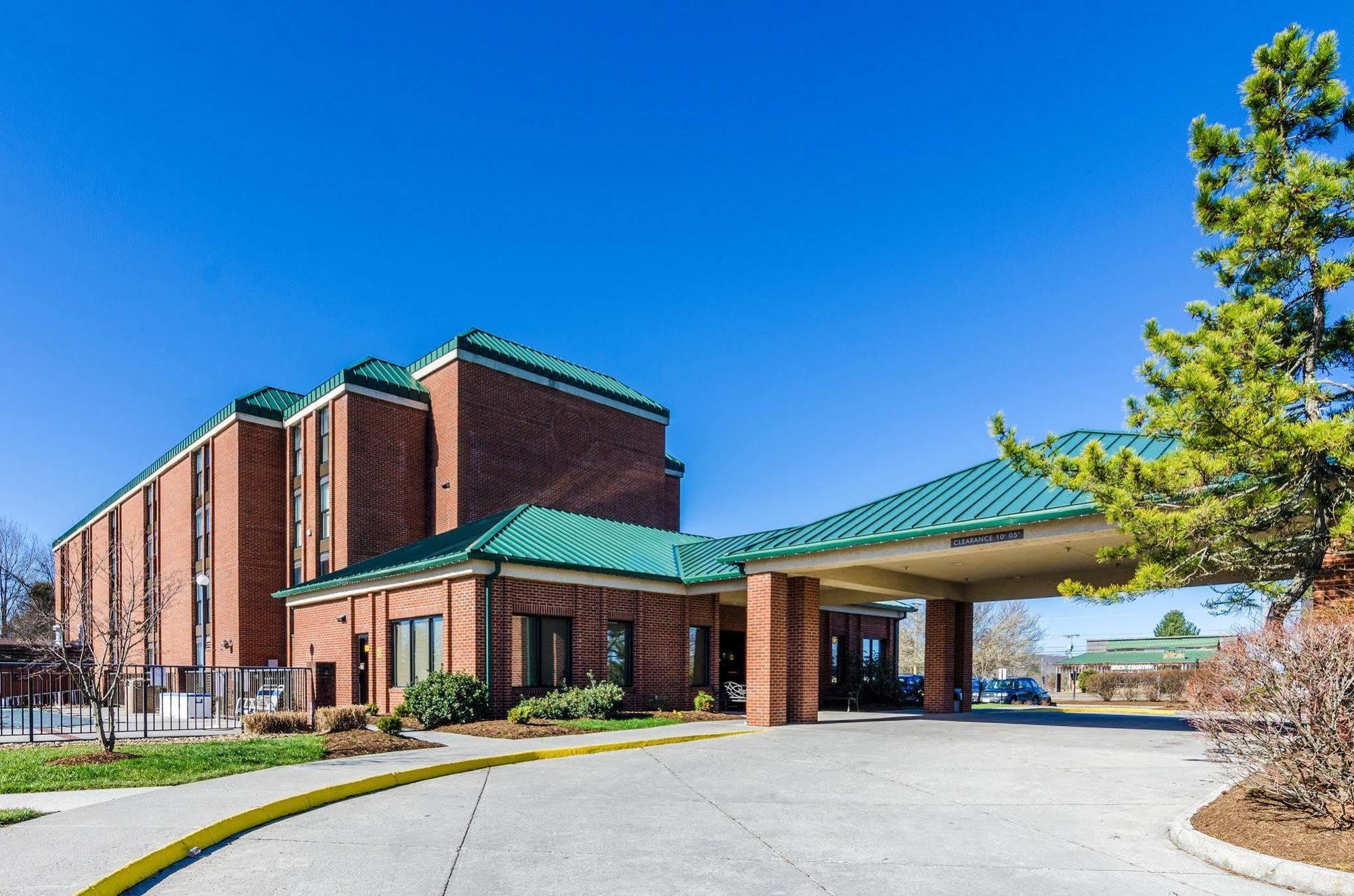 Comfort Inn Blacksburg University Area Exterior photo